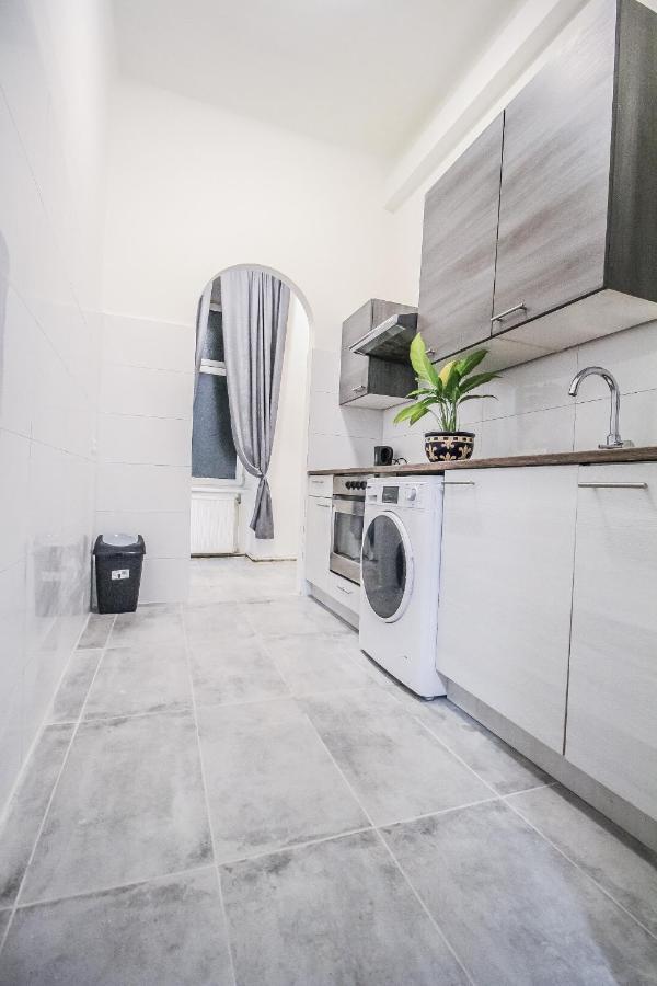 Comfort Quad Room Hn Wien Exterior foto